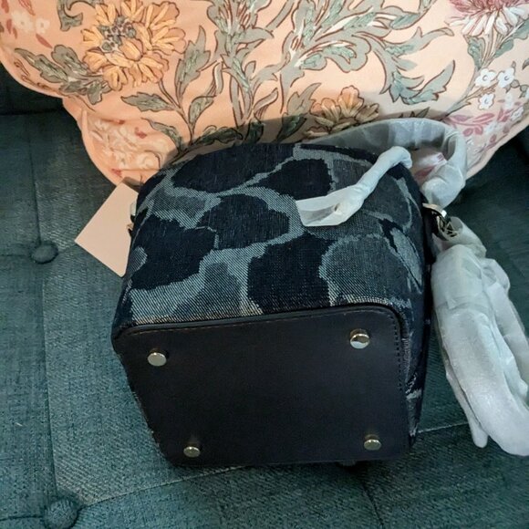 Kate Spade  Pippa Small Bucket BAG Indigo multi Celestial Blue Multi NWT - Picture 8 of 8